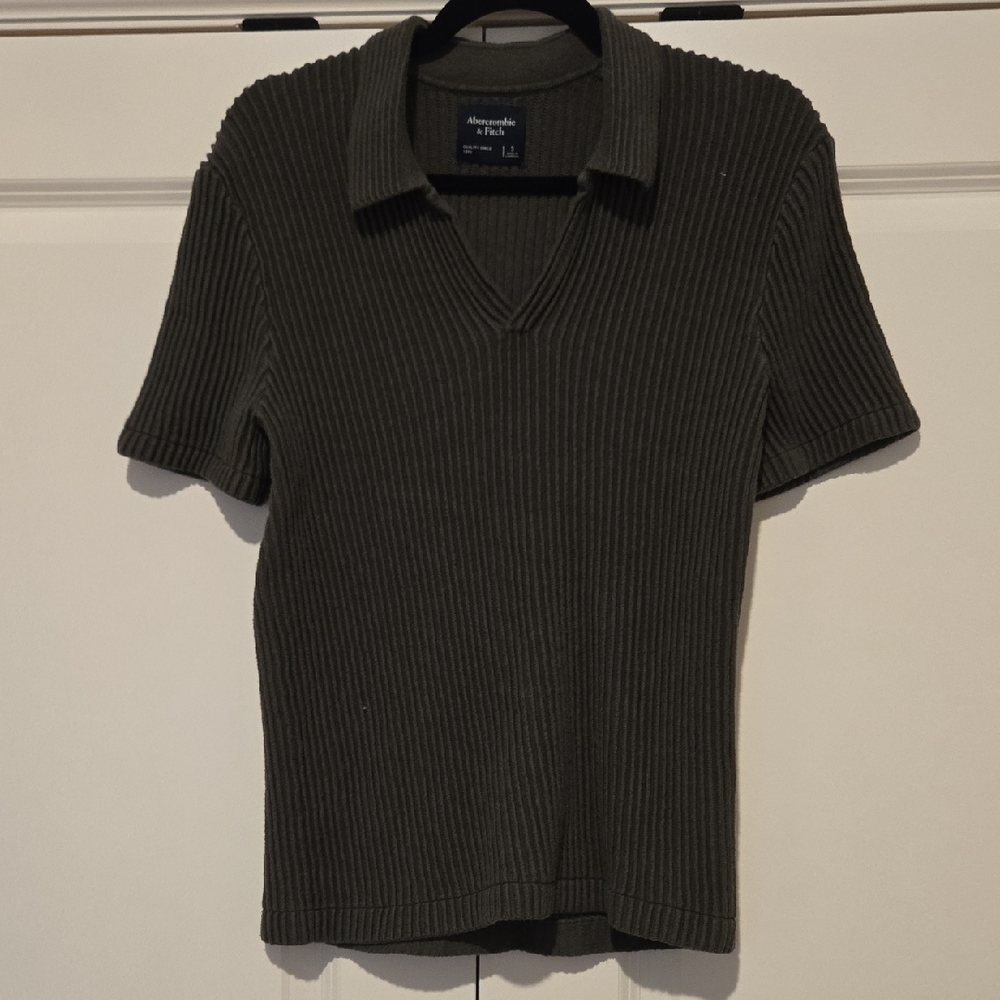Abercrombie & Fitch Green Ribbed V-Neck Collared Blouse
